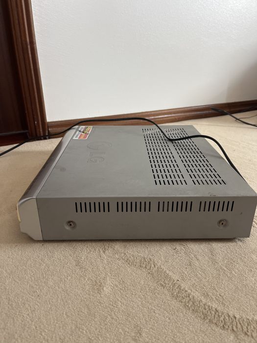 LG Home Cinema DVD/CD Receiver LH-D6245 Usado