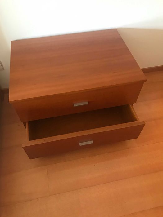 Mesinha de cabeceira