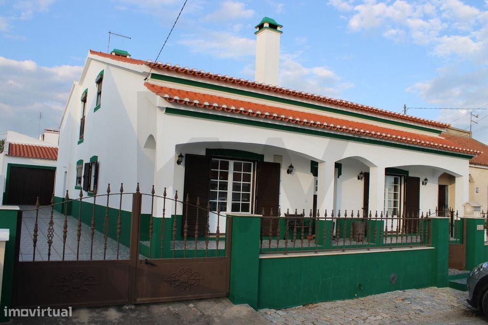 Moradia T4 à Venda em Cano (Sousel) – Espaço, Conforto e Excelente Loc — Cano, Portalegre