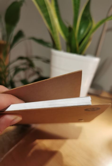 Notesik z długopisem eko w linie NOWY