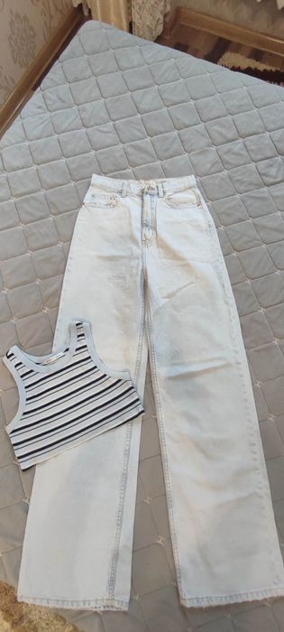 Джинсы для дівчаток на зріст до 164 см в ідеальному стані, топ в подар