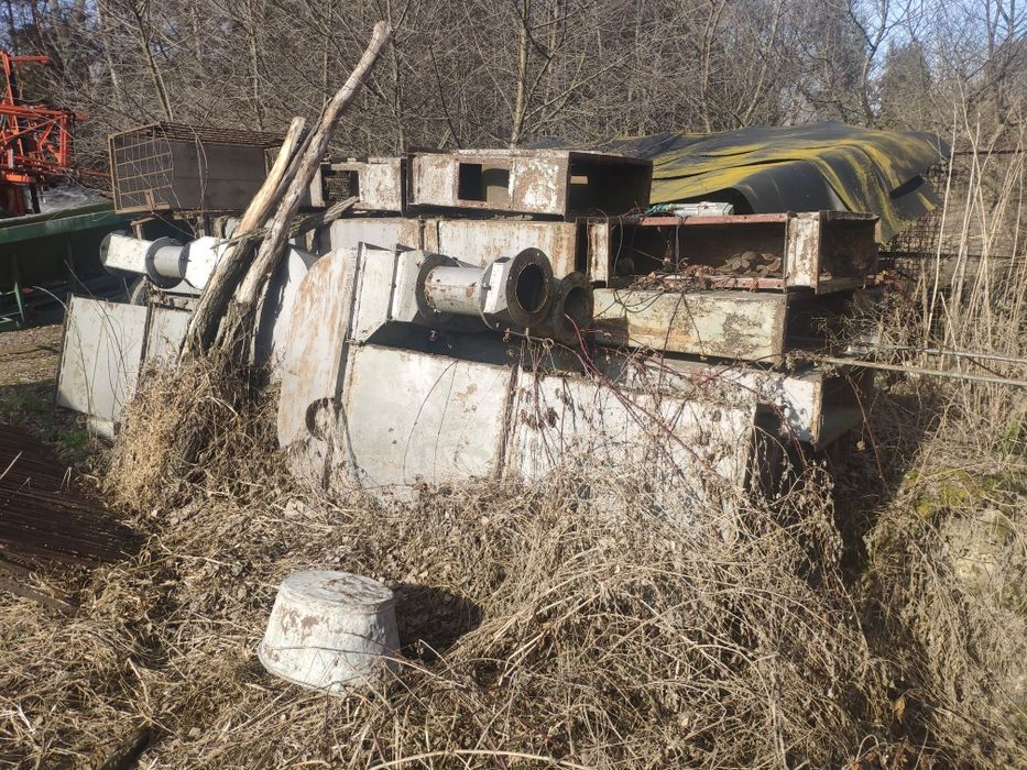 Podajnik kubełkowy 13m