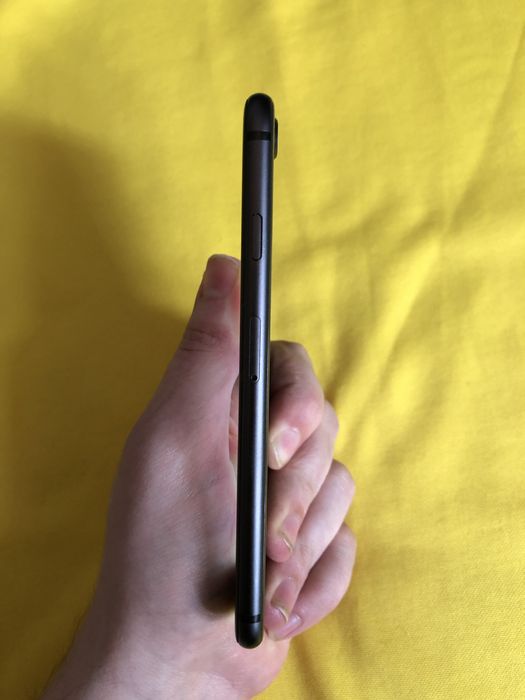 iPhone 8 64GB + iPhone 7 + iPhone 6 + EarPods + чехол