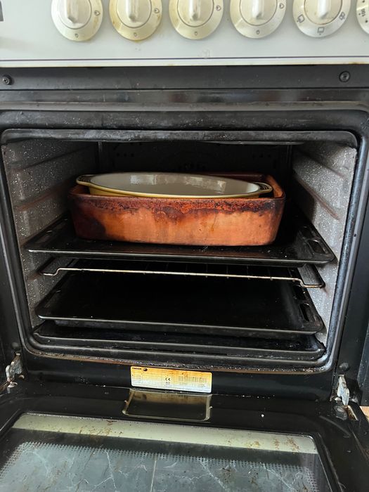 Fogão em funcionamento , trabalha muito bem