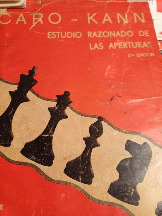 Livros e revistas de xadrez