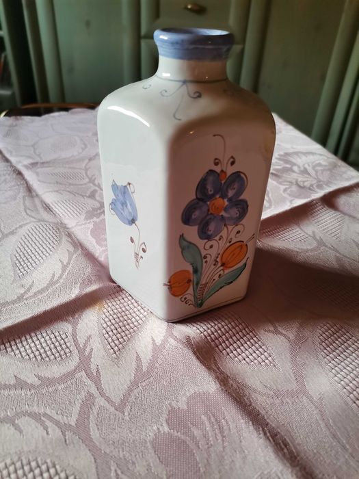 Ceramiczny  wazonik