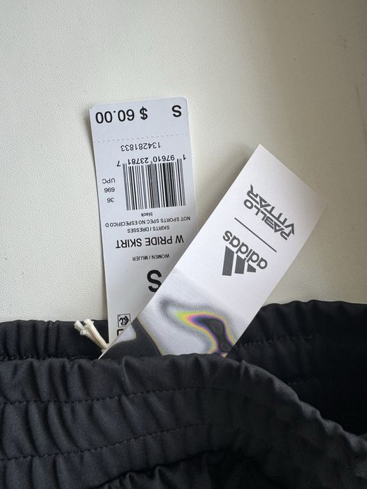 продам юбку Adidas