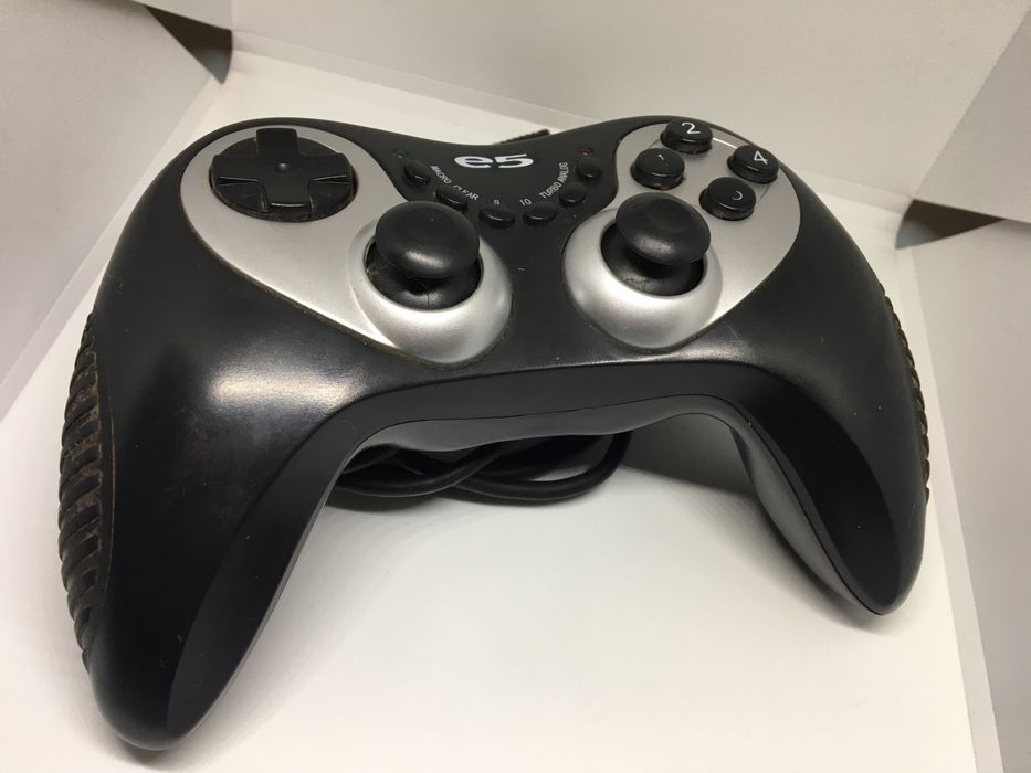 Джойстик e5 Game Pad SF-4201
