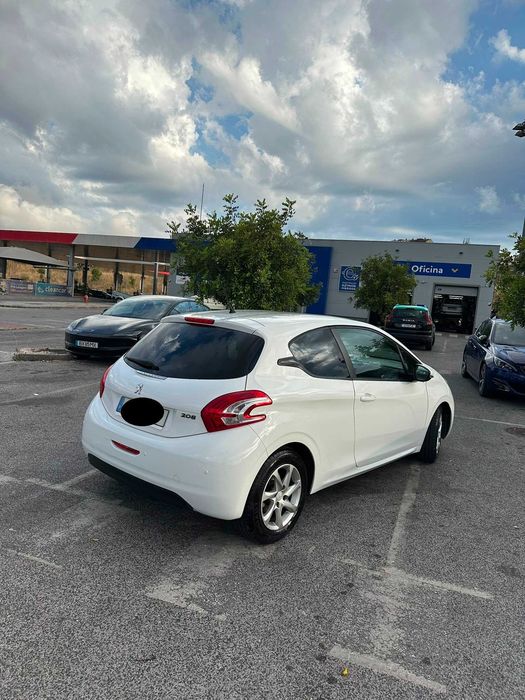 Peugeot 208 1.4 VTi Active – 2012 | 3 Portas | Pronto a Circular