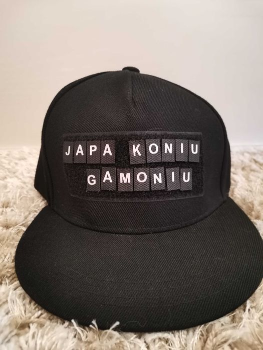 Czapka Cross z literkami