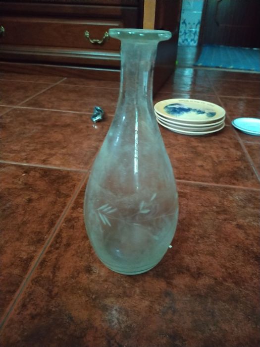 Garrafa.             .