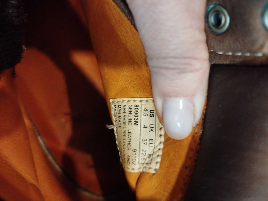 Botas castanhas da Timberland de homem