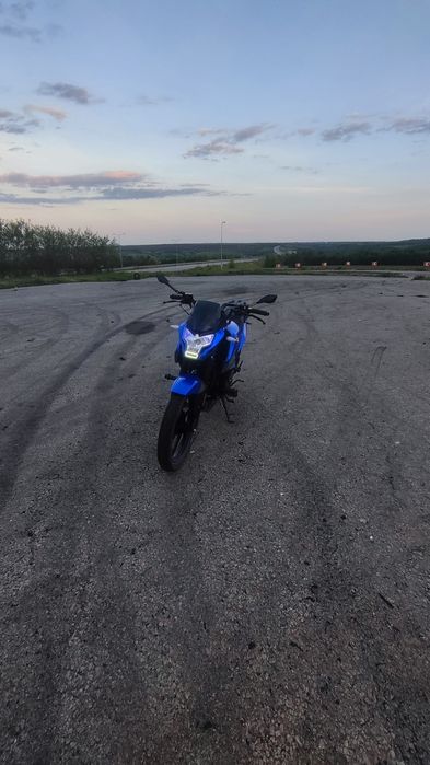 Мотоцикл Spark r32 200