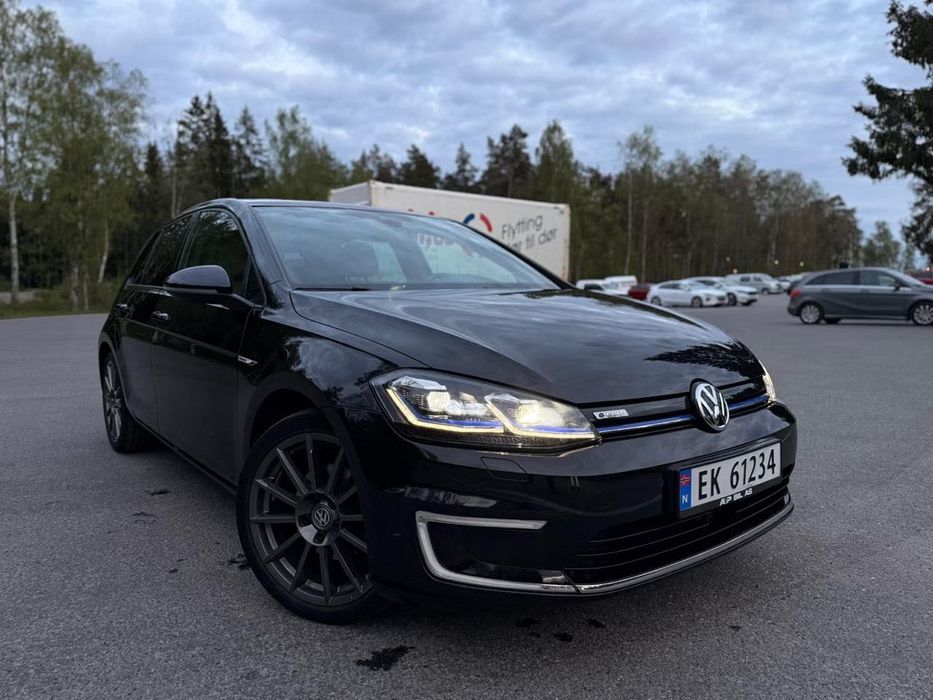 Volkswagen E-Golf 36квт, 55тис км рідного пробігу, не фарбований
