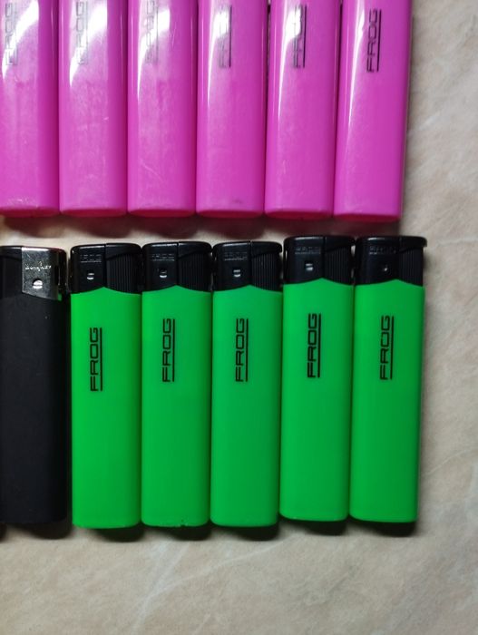 Продам зажигалки