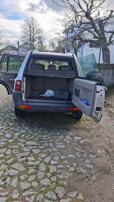 Vendo o meu jipe porque quero um mais curto