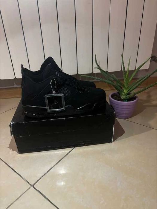 Jordan_4_Retro_Black_Cat R.39