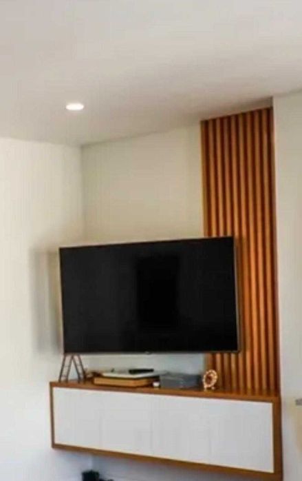 Movel TV com ripado