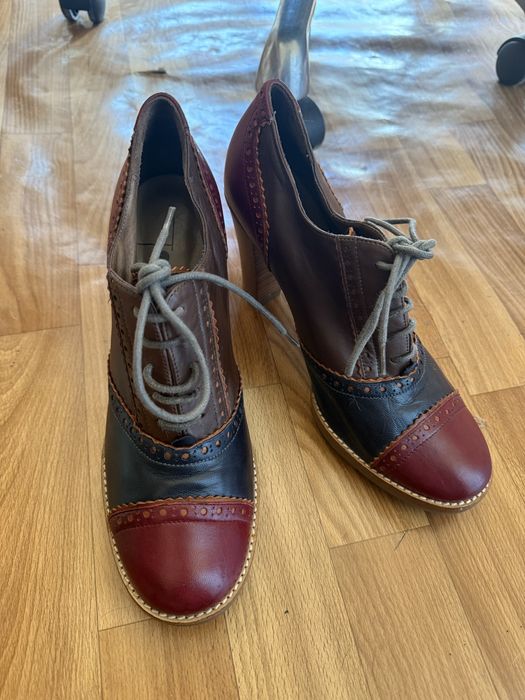 Шикарні шкіряні туфлі