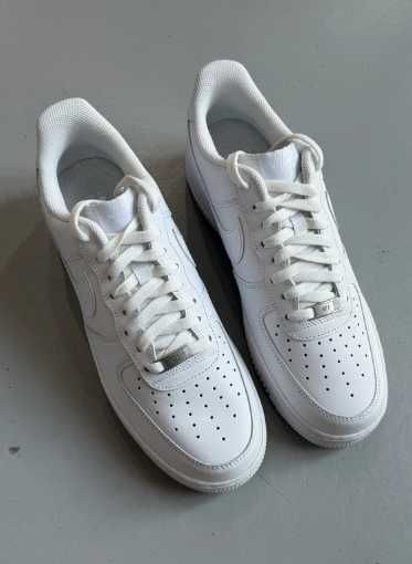 Nike_Air_Force_1_Low_'07_White R.42