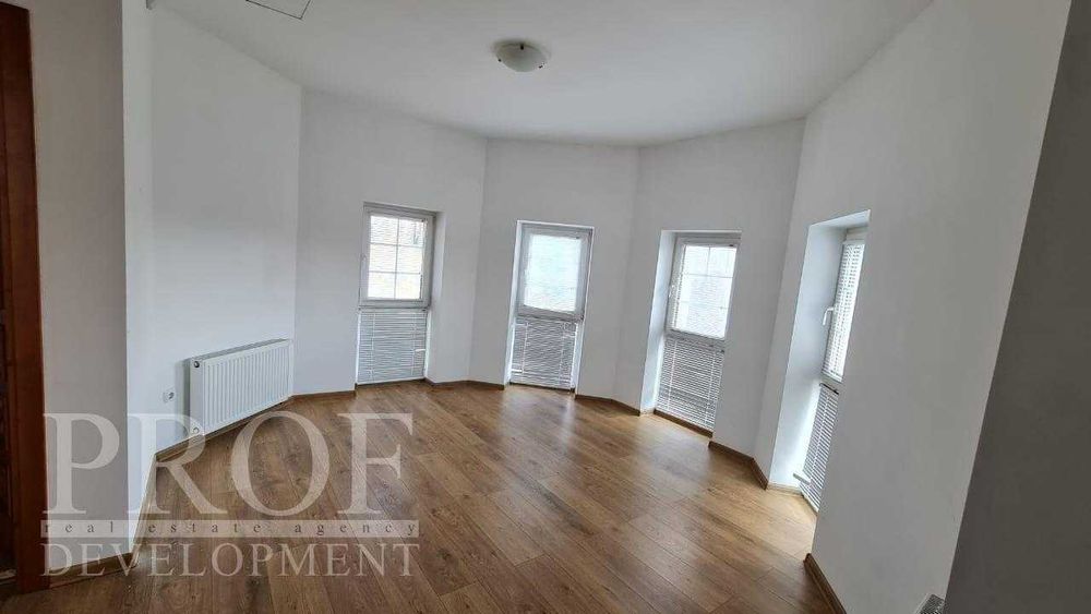 БЕЗ% будинок під офіс або житло  Голосіівський рн (350 м2)