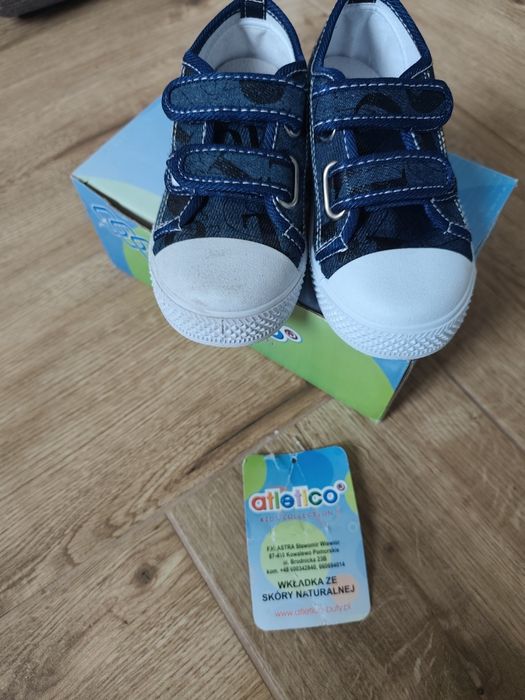 Trampki NOWE rozmiar 26 17 cm