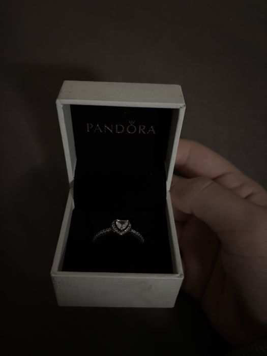 Pierscionek pandora
