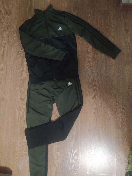 Спортивний костюм Adidas