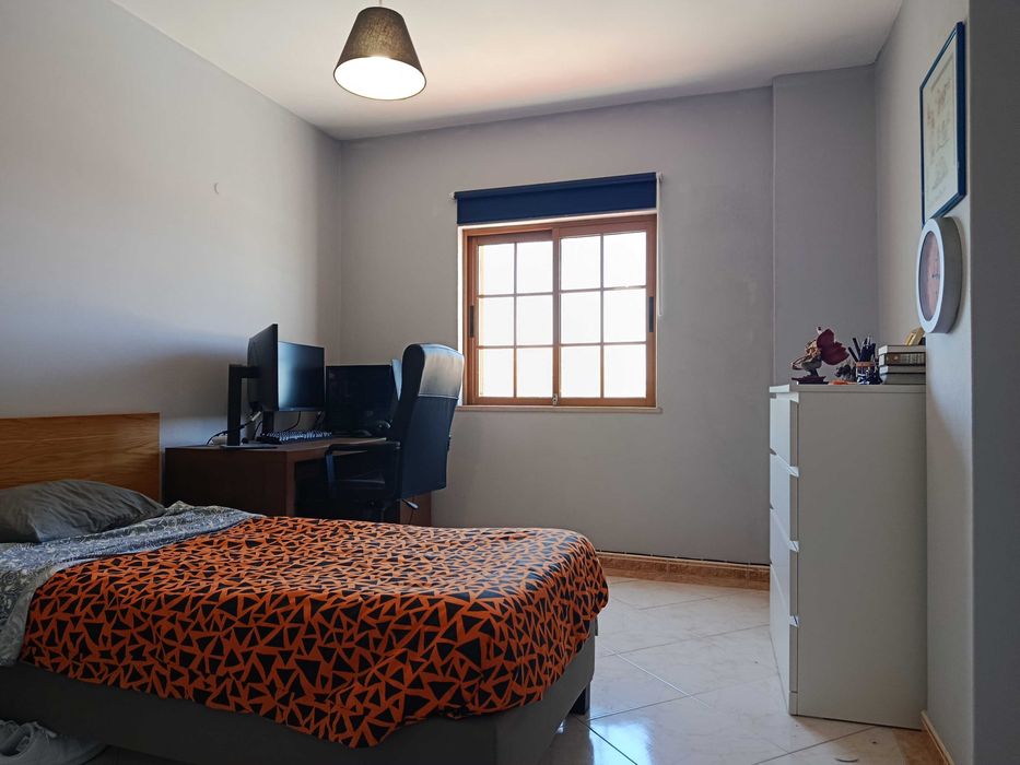 Vendo apartamento usado e renovado  | T2+1, em Loulé