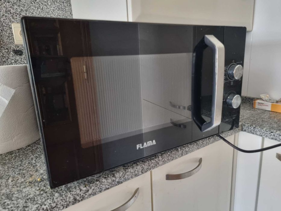 Micro-ondas Flama