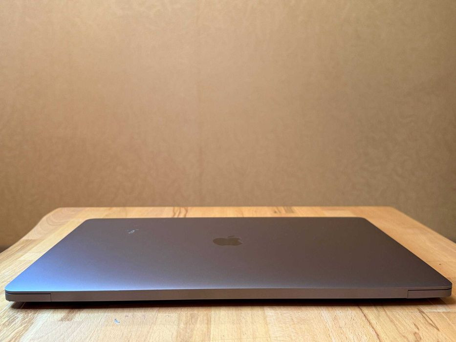 MacBook Pro 16 i9 2019 32 500 gb