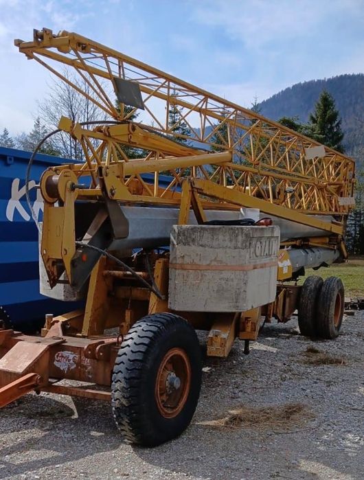 Grua automontante Potain Hd 21A de 1994