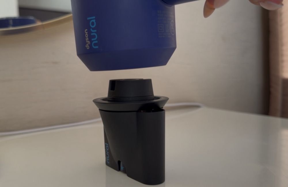 Фен Dyson Supersonic Nural HD16