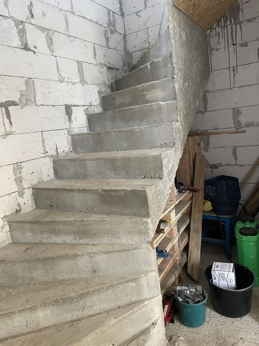 Кирпичьная кладка кровельние роботи