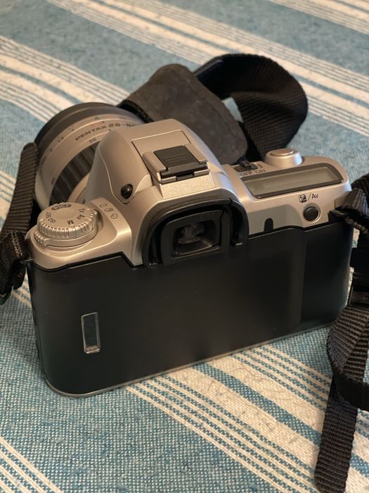 Câmara fotográfica analógica