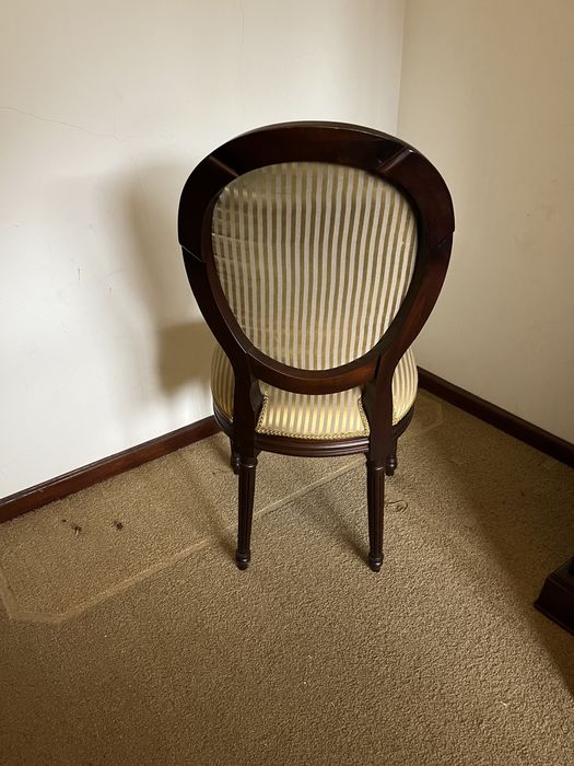Cadeira para restaurar