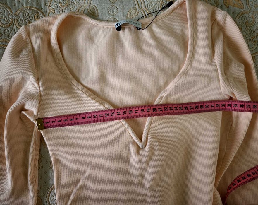 персиковый боди в рубчик  Zara s-m