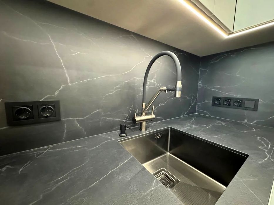 ДИЗАЙНЕРСЬКА 1+1к. квартира в ЖК Паркові Озера2, вул. Воскресенська 2В