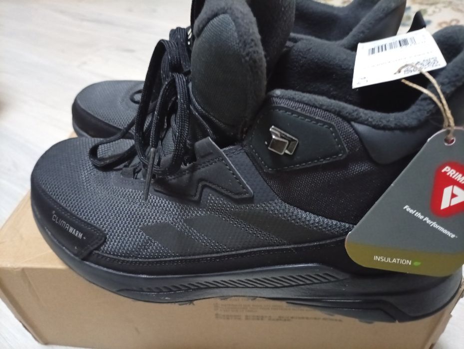 Зимові Adidas Terrex Anylander CLIMAWARM+ AX4 черевики
Утеплені д