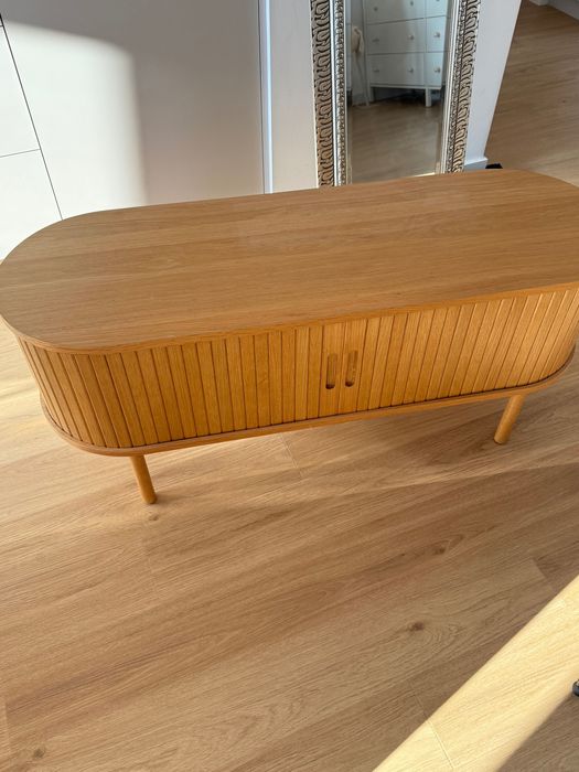 Szafka RTV JYSK - drewniana