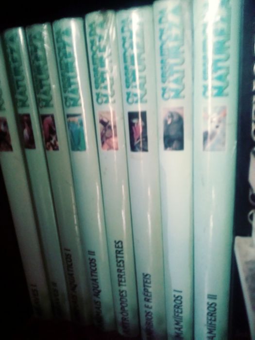 Colecção de 27 VHS+ 8 Livros S egredos da Natureza Ediclubee