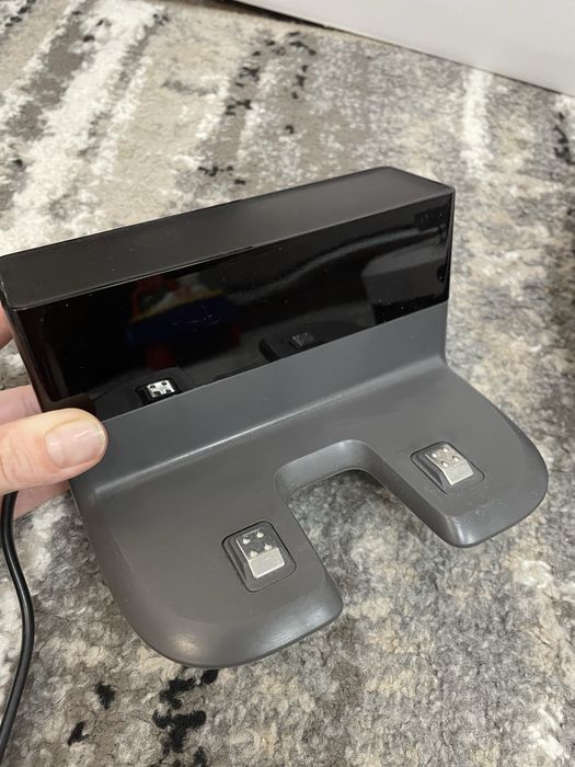 Миючий робот пилосос