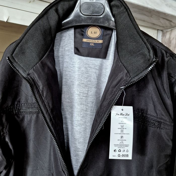 Casaco Parka Acolchoado nova xxl/3xl -15 eur
N 54-58 larga em preto
Fa