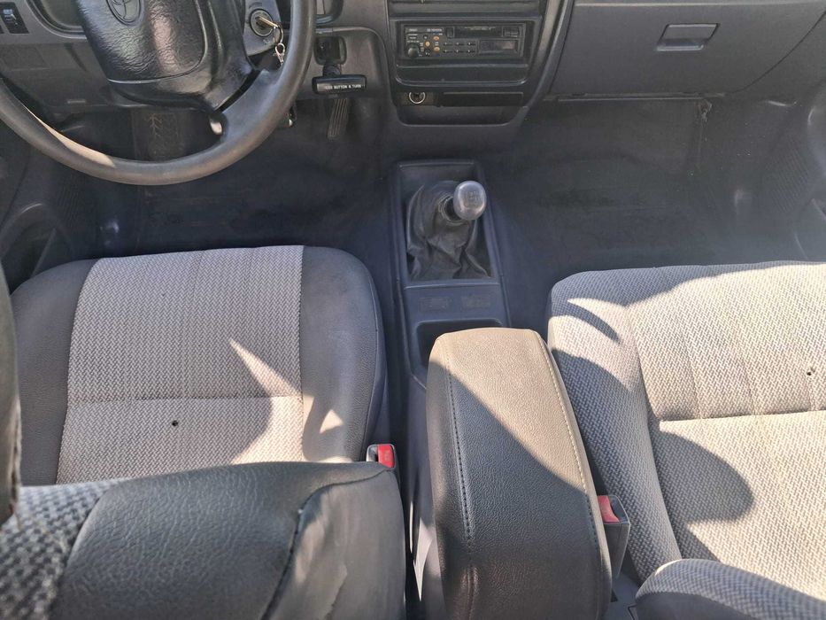 Toyota Hilux 2.4D
