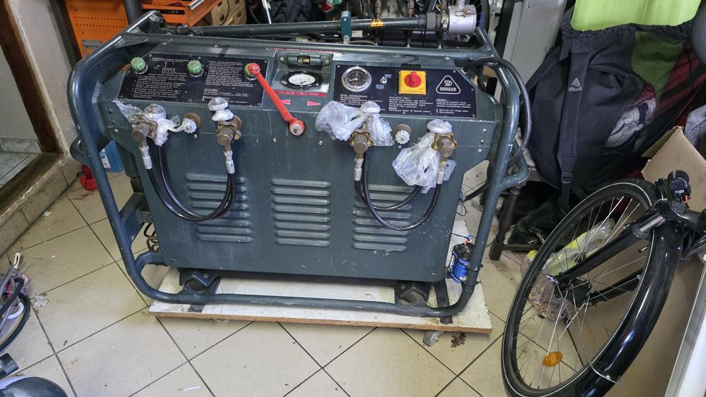 Sprężarka nurkowa Dräger DK 12 T1 200l/min, 220 bar.