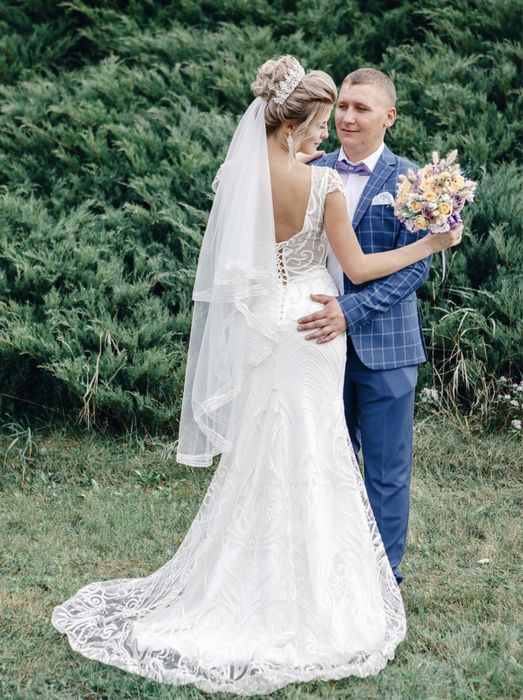 Весільна сукня