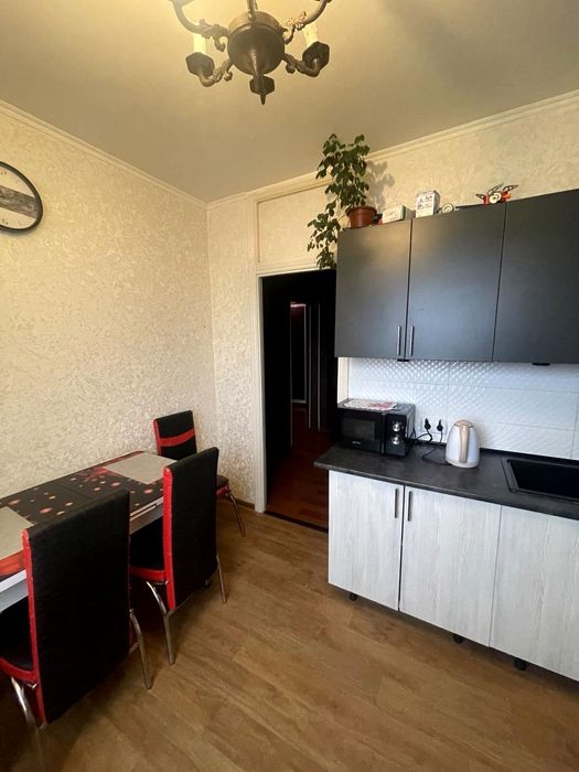 Простора 3-к квартира з якісним ремонтом вул. Онопе де Бальзака 83/2