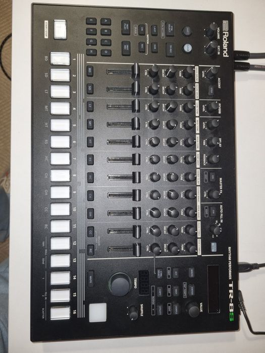 Roland TR-8S Drum Machine
