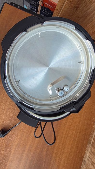 Midea MPC802SAMK - Szybkowar 9w1