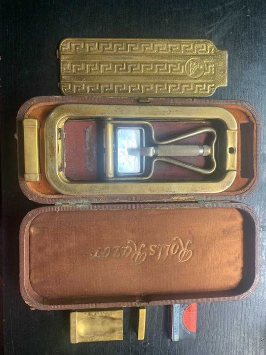 Вінтажна Г- образна бритва